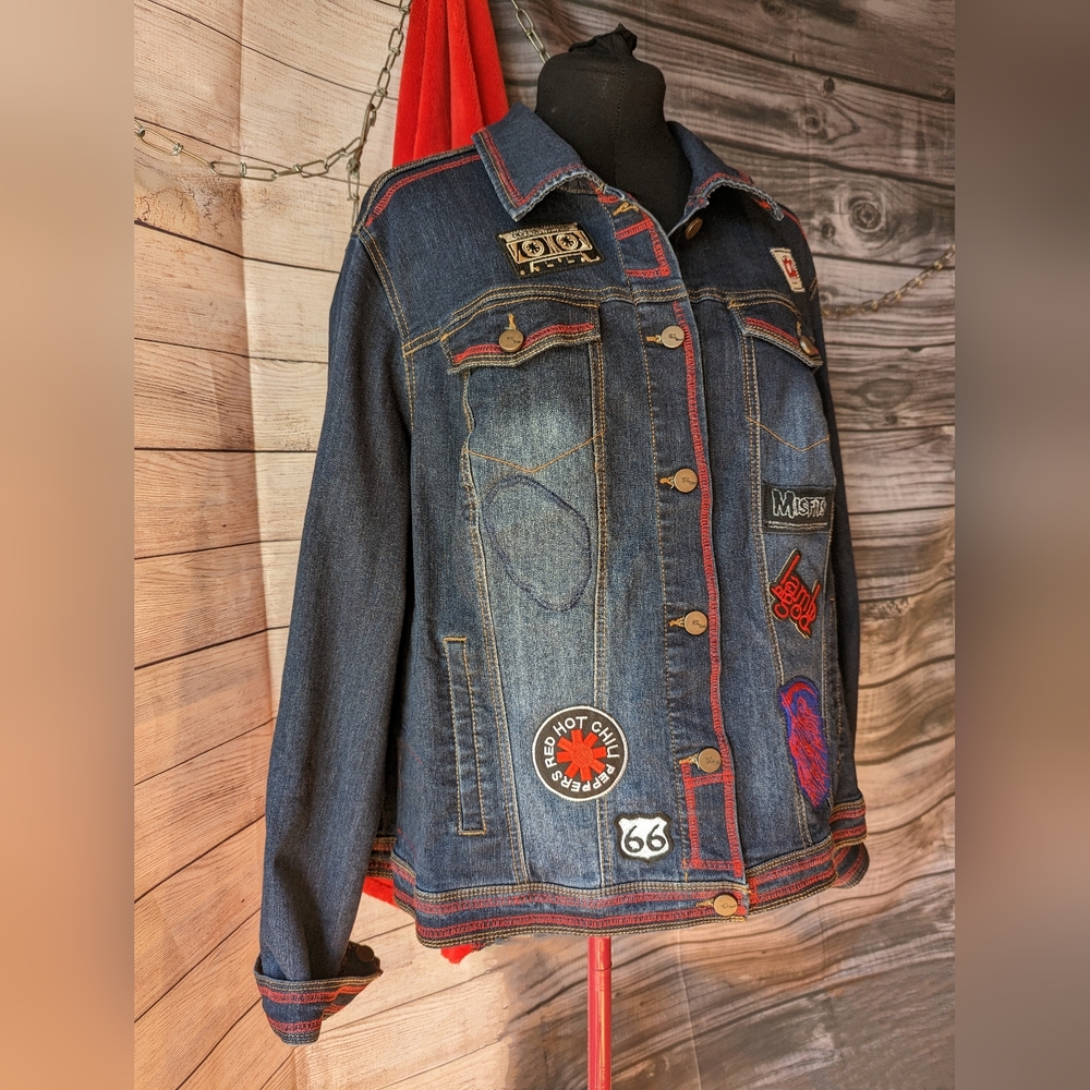 Rocker Jean ๐ค Jacket - Picture 5 of 17